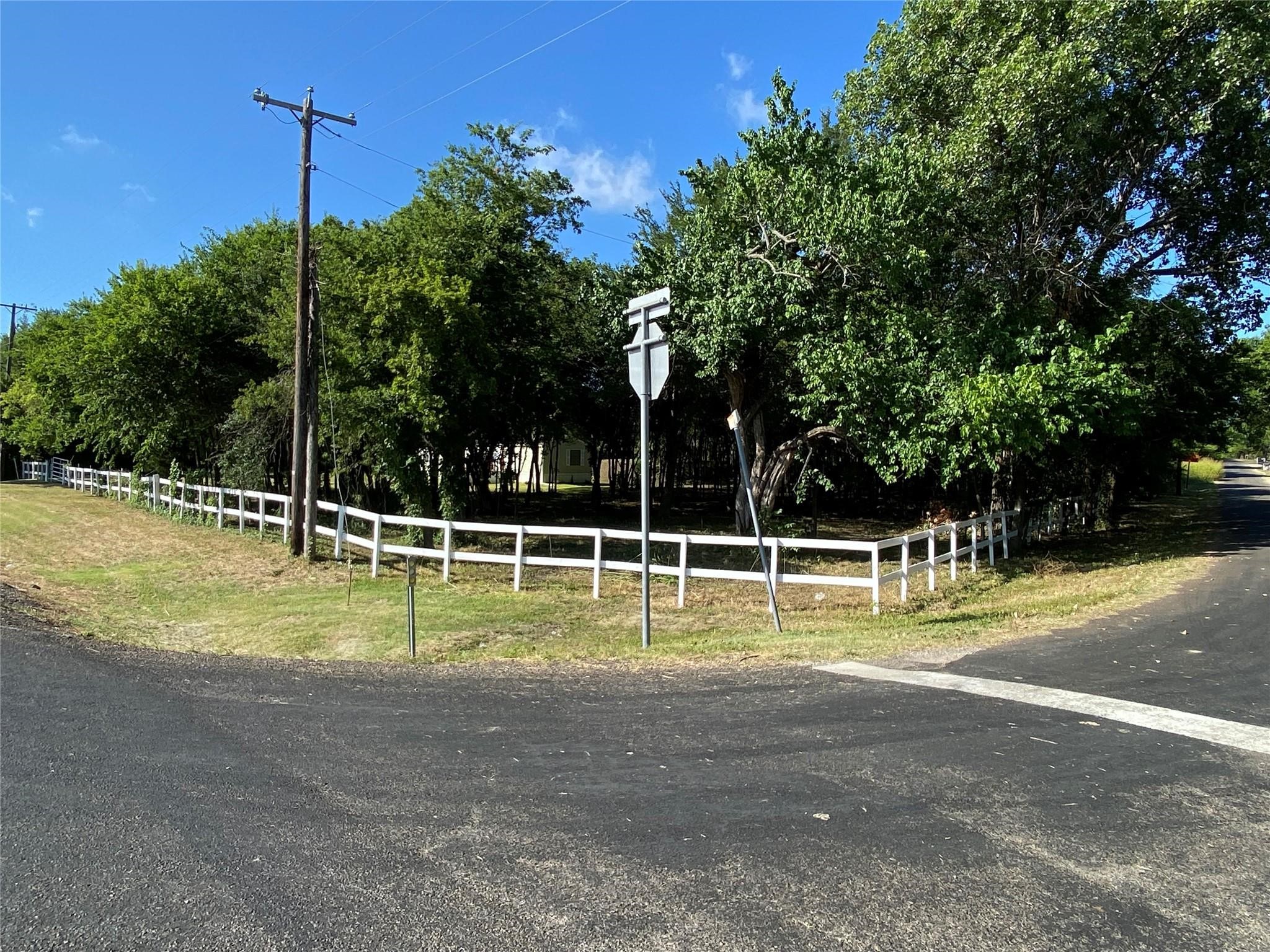 4201 N Interstate Highway 45 Ennis TX 75119