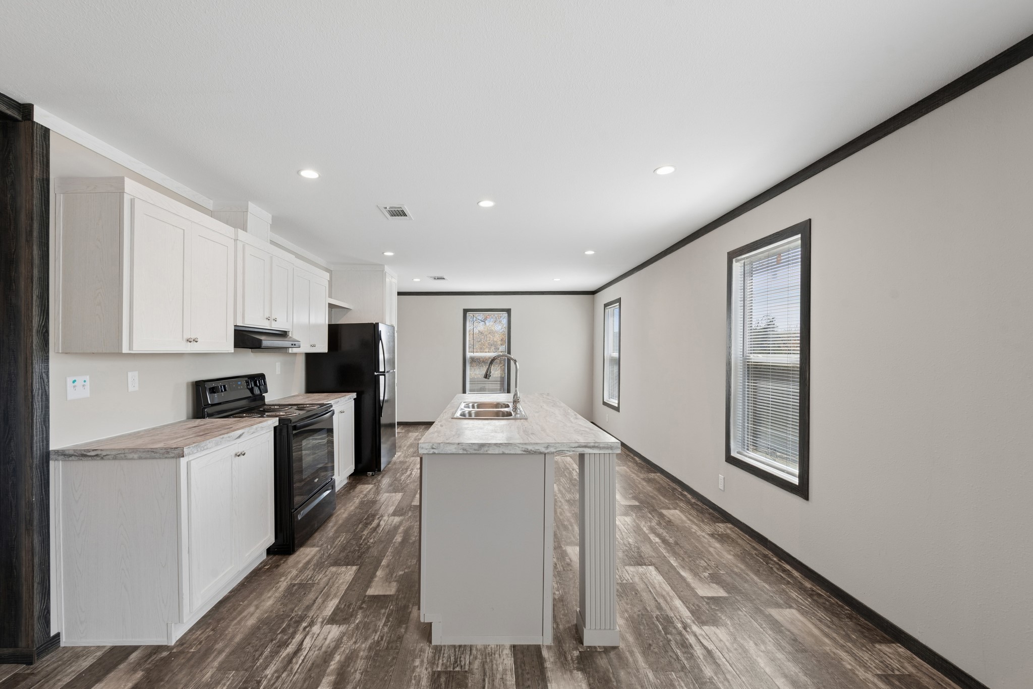817 Thicket Trail Granbury TX 76048