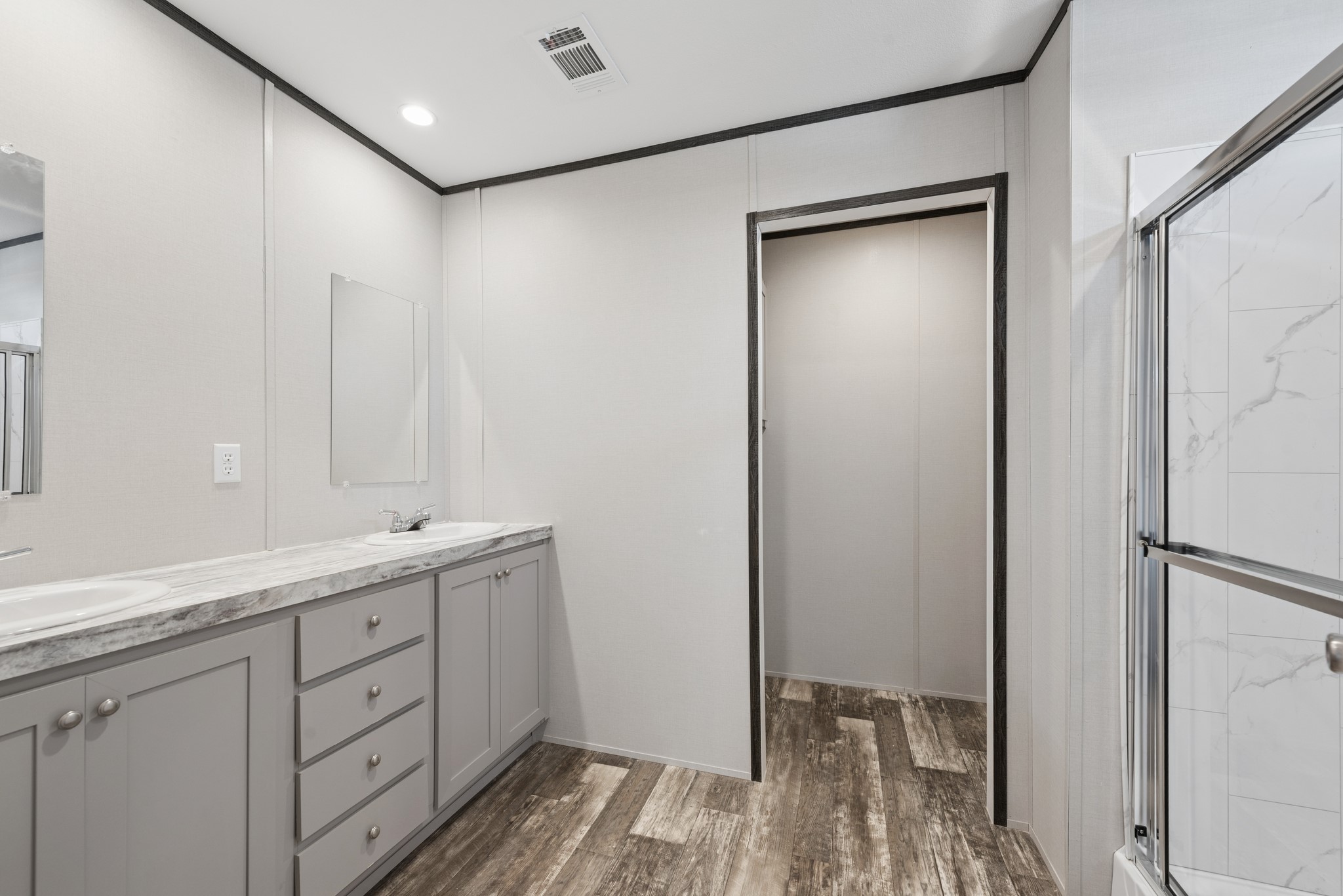 817 Thicket Trail Granbury TX 76048