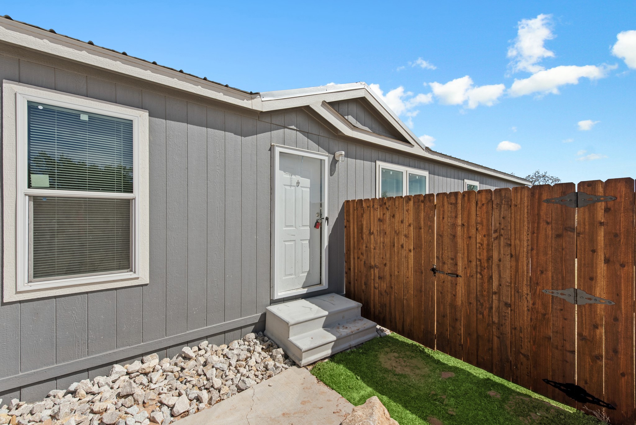 817 Thicket Trail Granbury TX 76048
