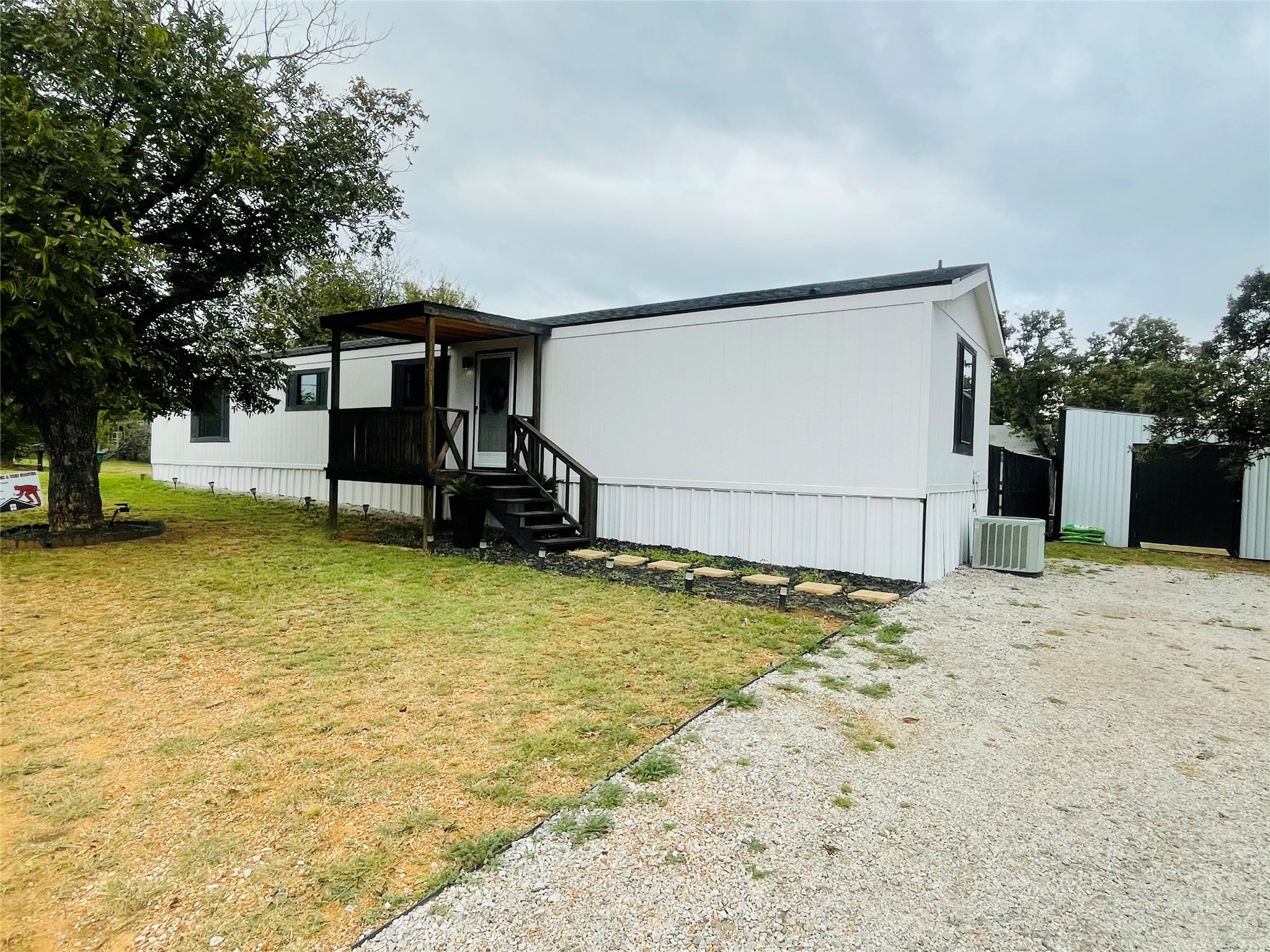 1501 S Seaman Street Eastland TX 76448