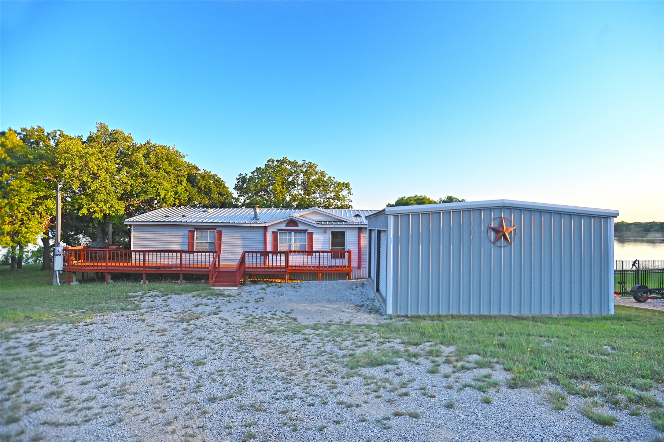 212 County Road 594 Eastland TX 76448