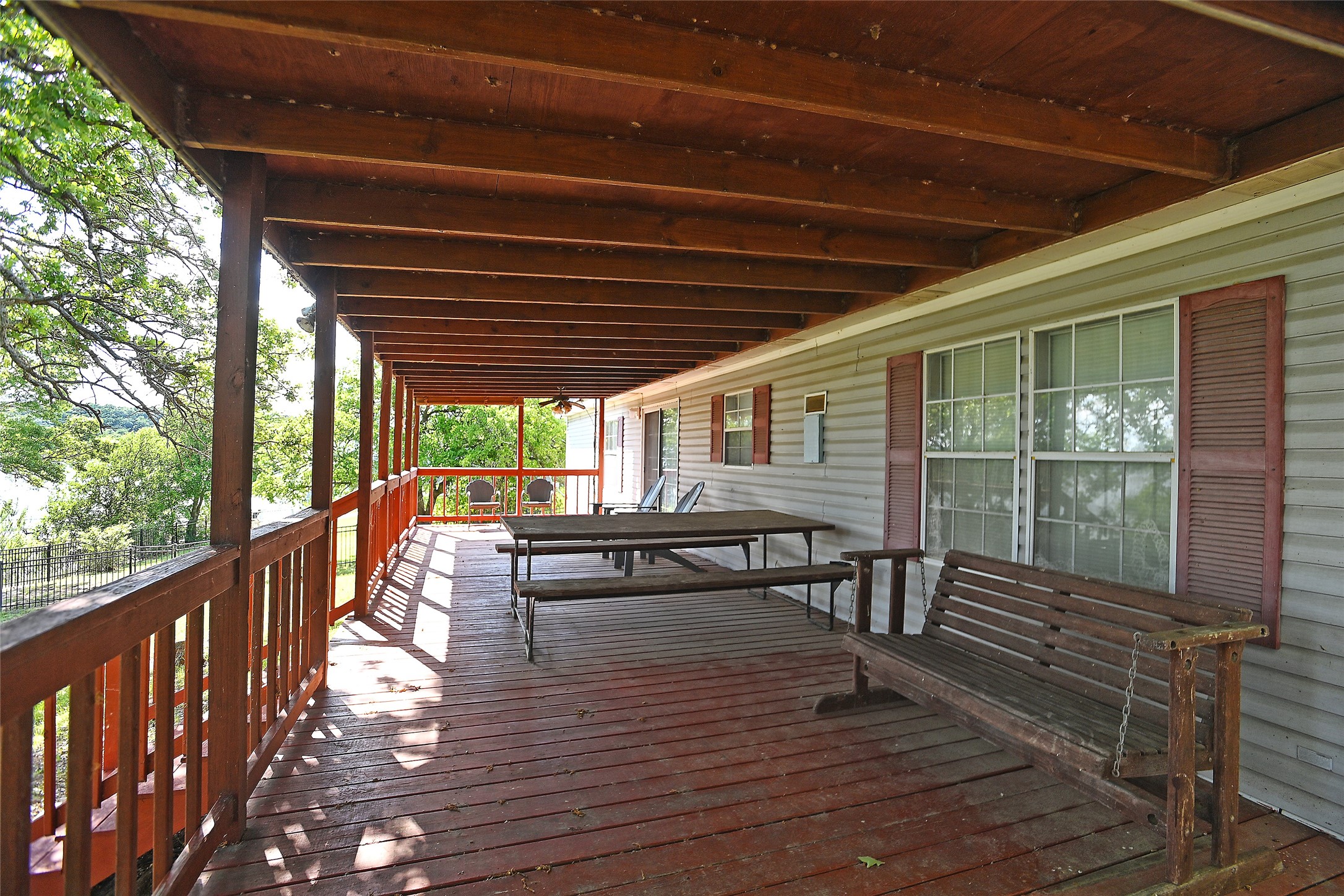 212 County Road 594 Eastland TX 76448