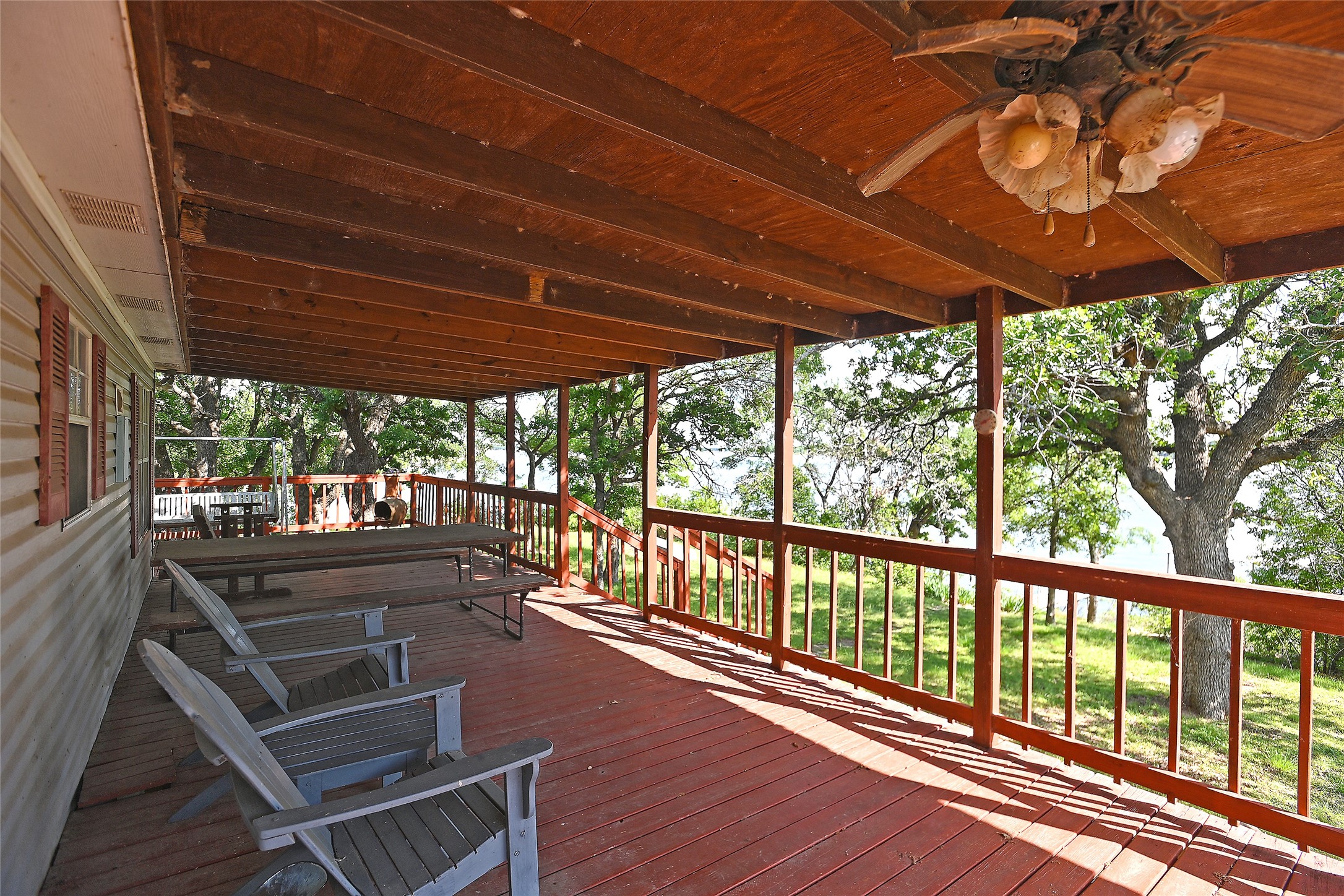212 County Road 594 Eastland TX 76448
