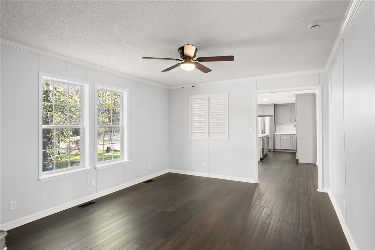109 Summers Circle Azle TX 76020