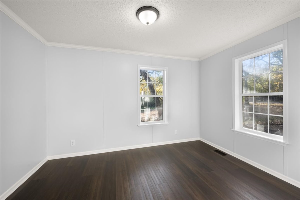 109 Summers Circle Azle TX 76020