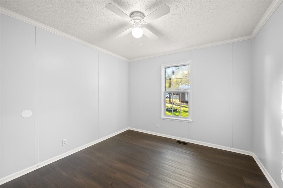 109 Summers Circle Azle TX 76020