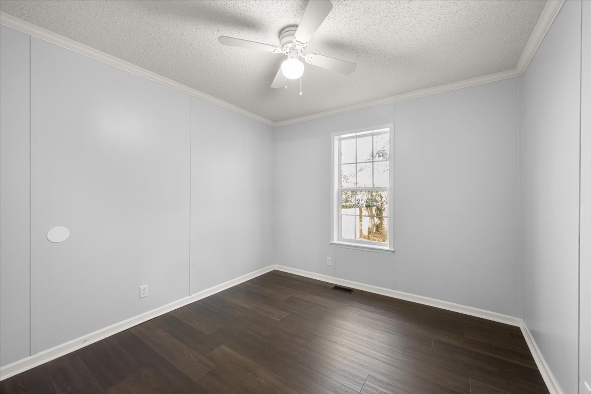 109 Summers Circle Azle TX 76020