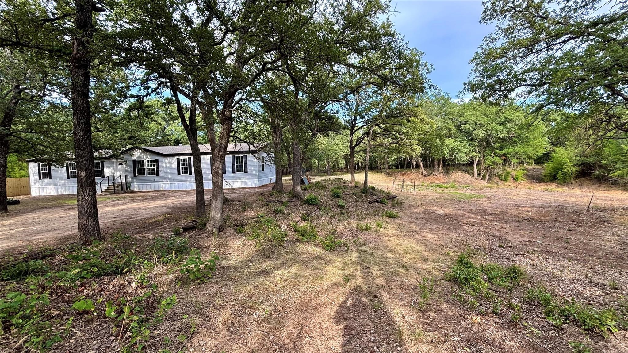 109 Summers Circle Azle TX 76020