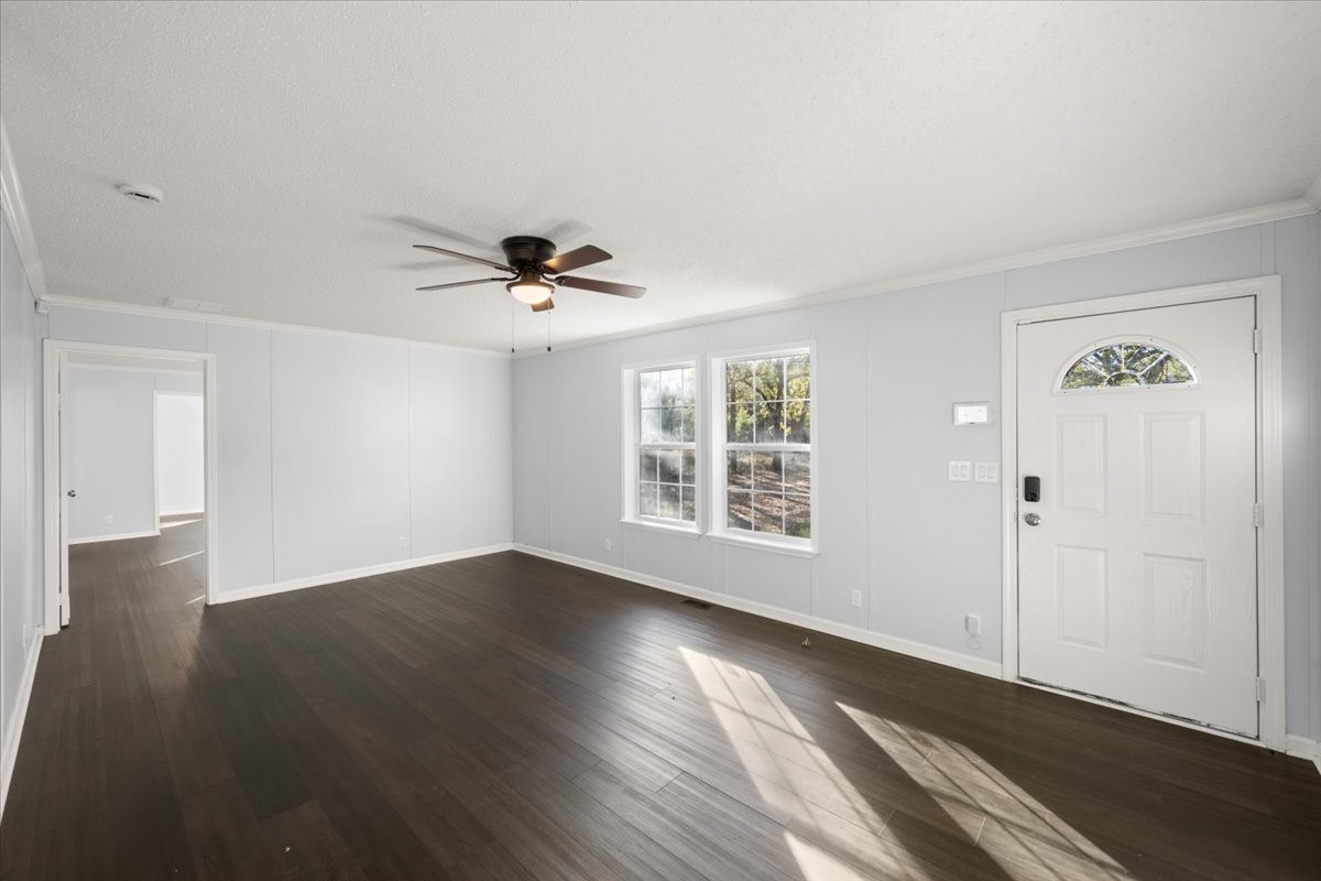 109 Summers Circle Azle TX 76020