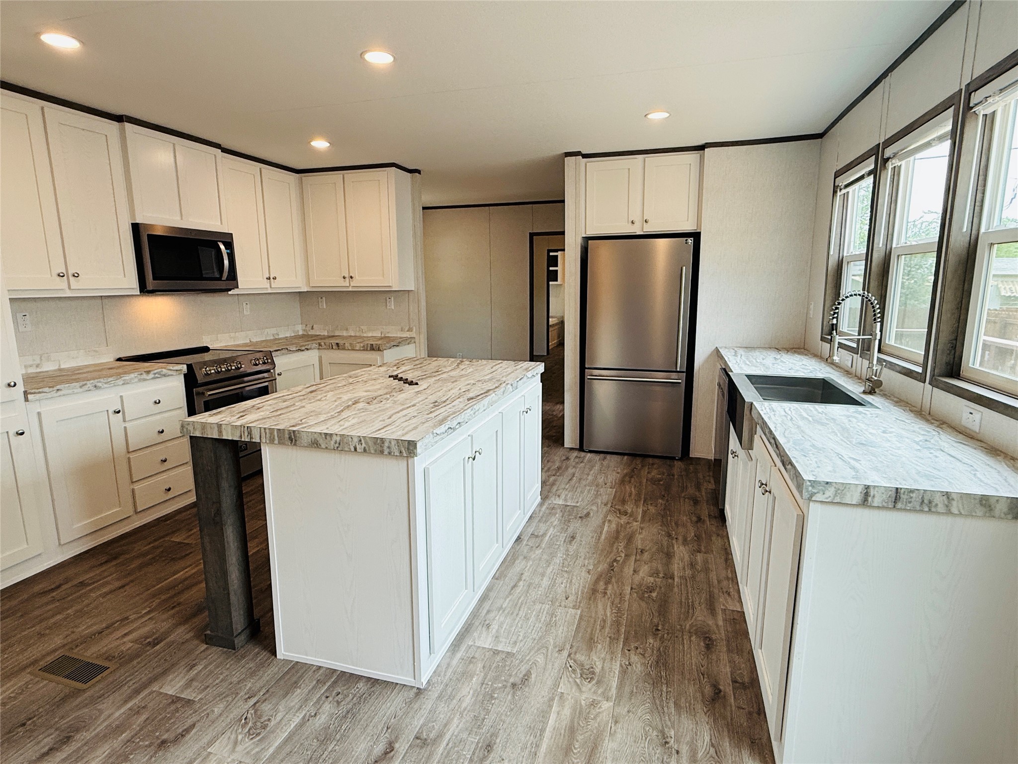 3005 Elmwood Drive Granbury TX 76048