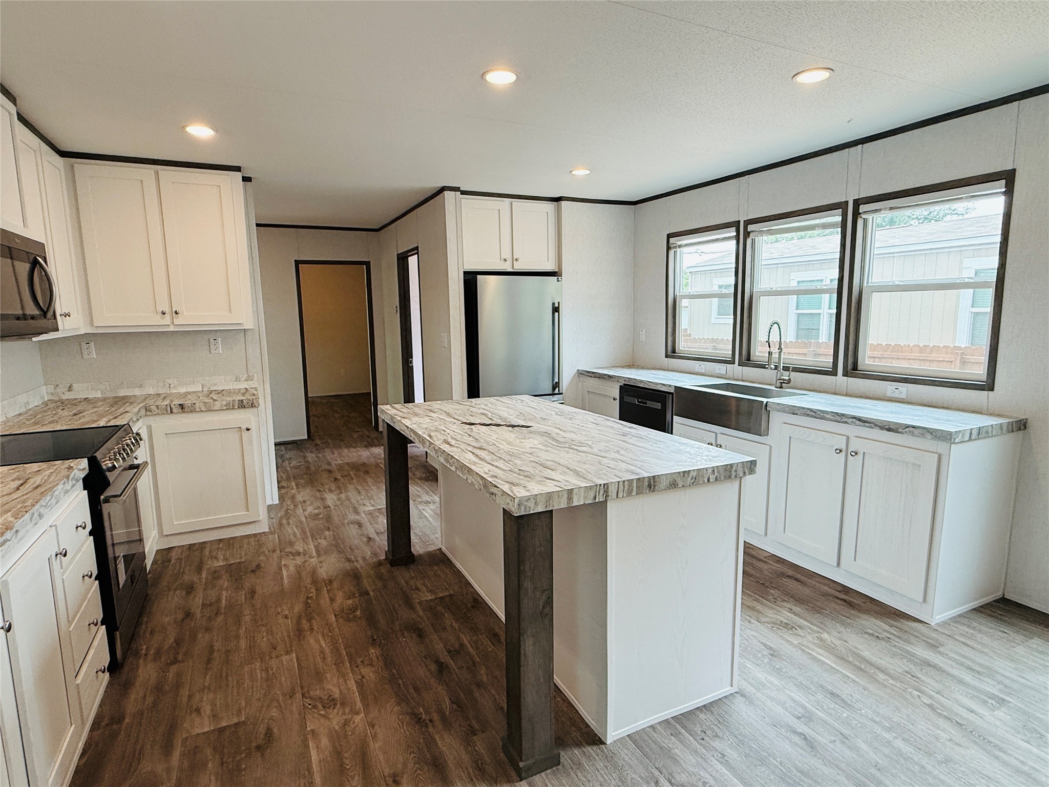 3005 Elmwood Drive Granbury TX 76048