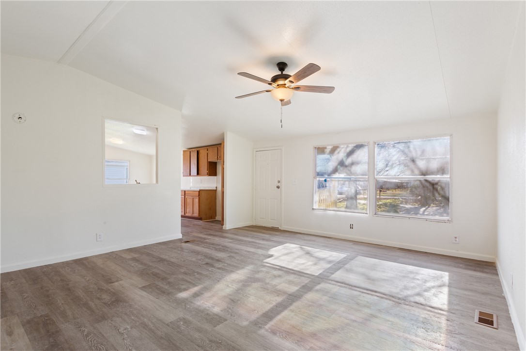 1615 Crockett Street Bellmead TX 76705