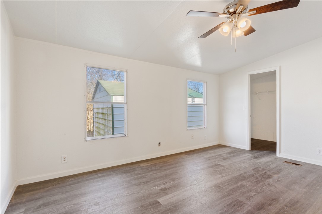 1615 Crockett Street Bellmead TX 76705