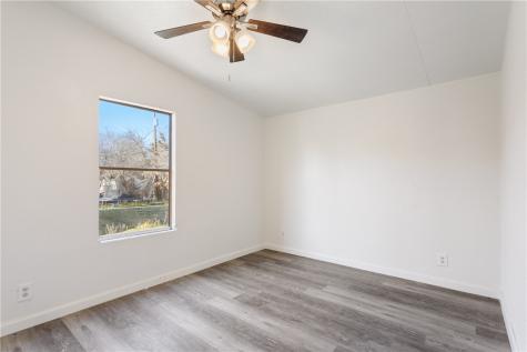 1615 Crockett Street Bellmead TX 76705
