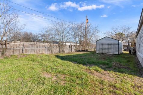 1615 Crockett Street Bellmead TX 76705