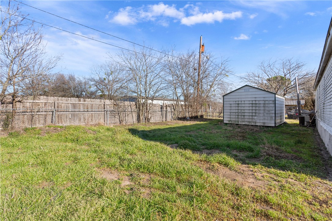 1615 Crockett Street Bellmead TX 76705