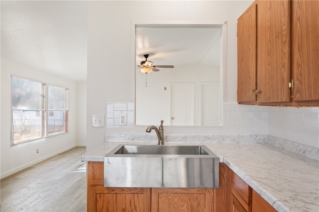 1615 Crockett Street Bellmead TX 76705