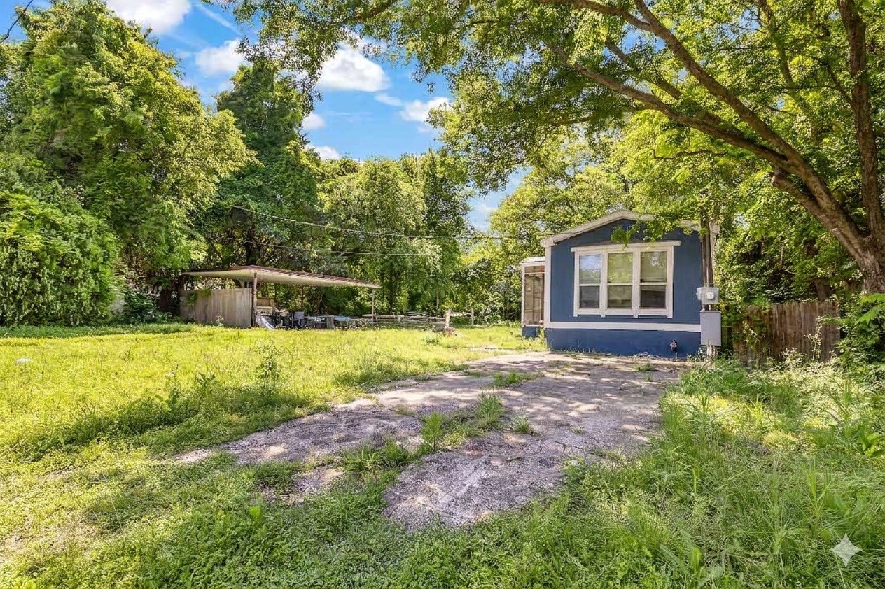 120 Huling Drive Azle TX 76020