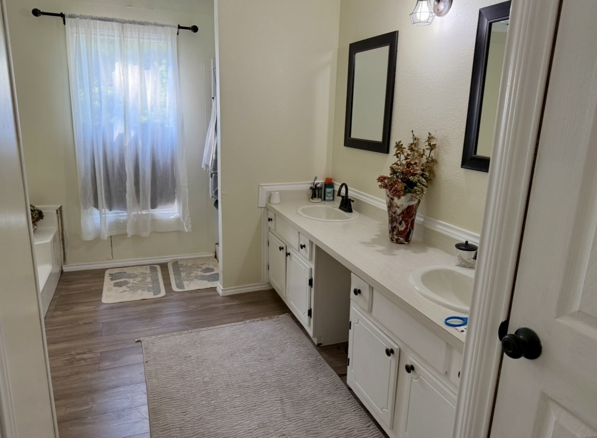 774 Vz County Road 3111 Edgewood TX 75117