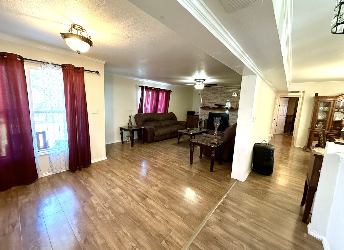 774 Vz County Road 3111 Edgewood TX 75117