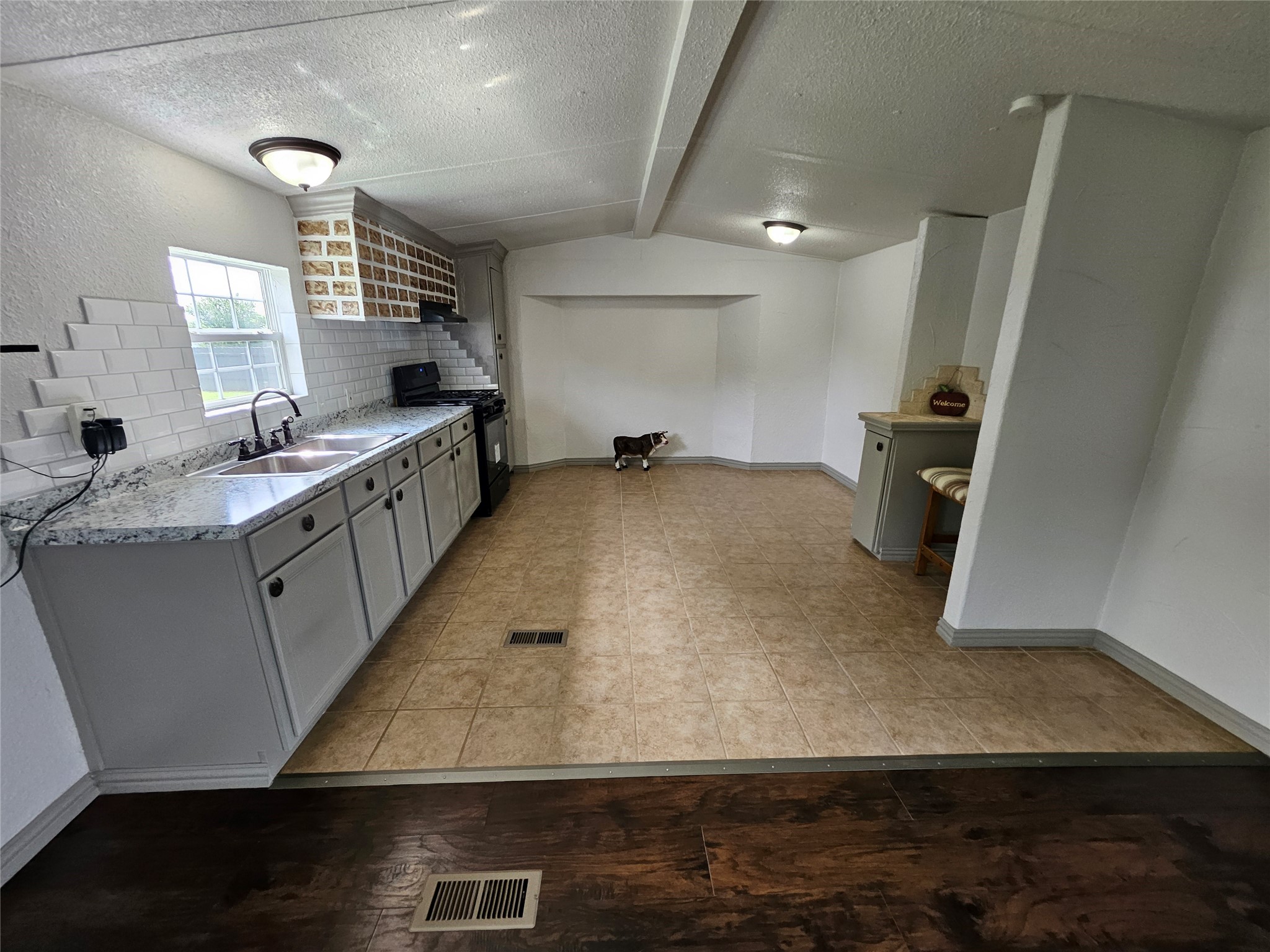 130 Trails End Circle Millsap TX 76066