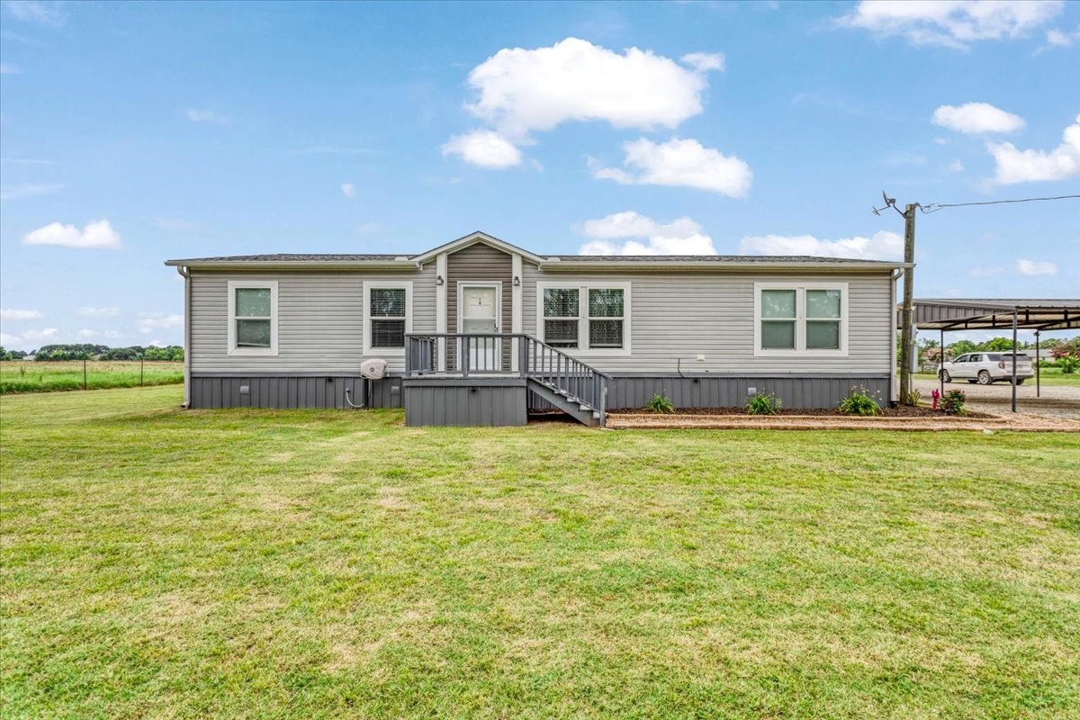 1445 County Road 2230 Ivanhoe TX 75447