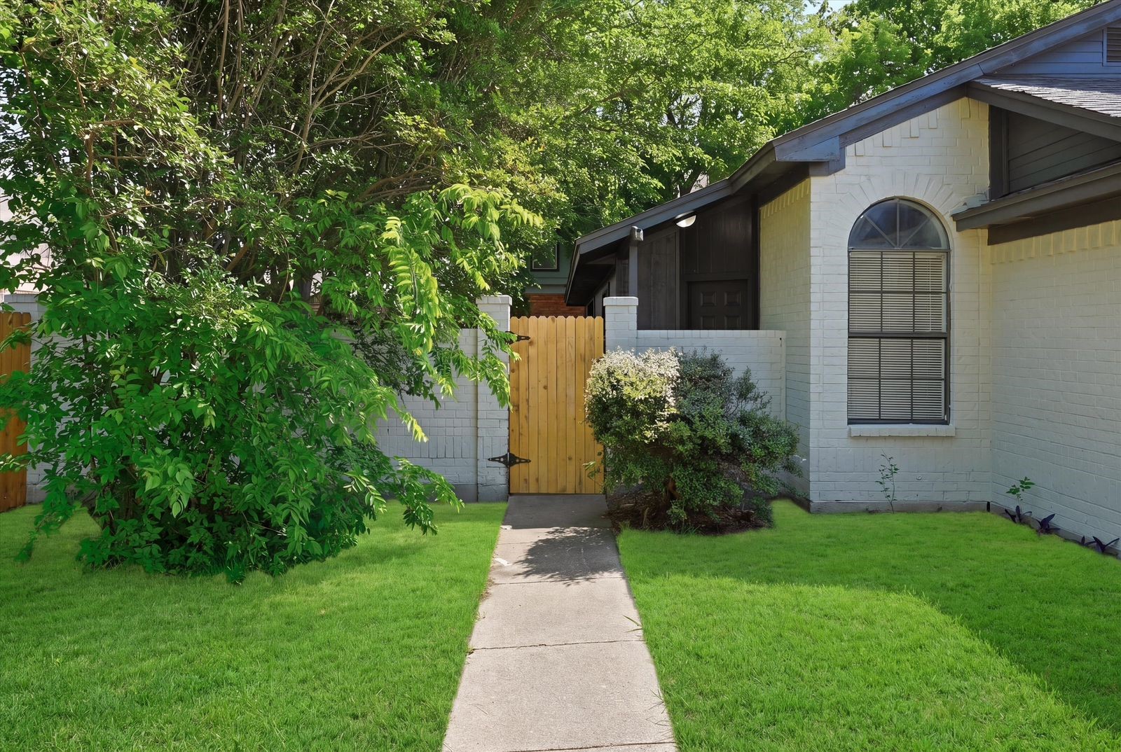 6816 Fire Hill Drive Fort Worth TX 76137