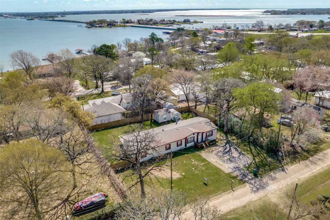 329 Pine Street Kemp TX 75143