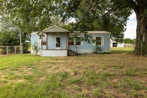 207 Lazy B Lane Springtown TX 76082