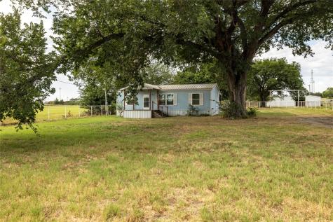 207 Lazy B Lane Springtown TX 76082