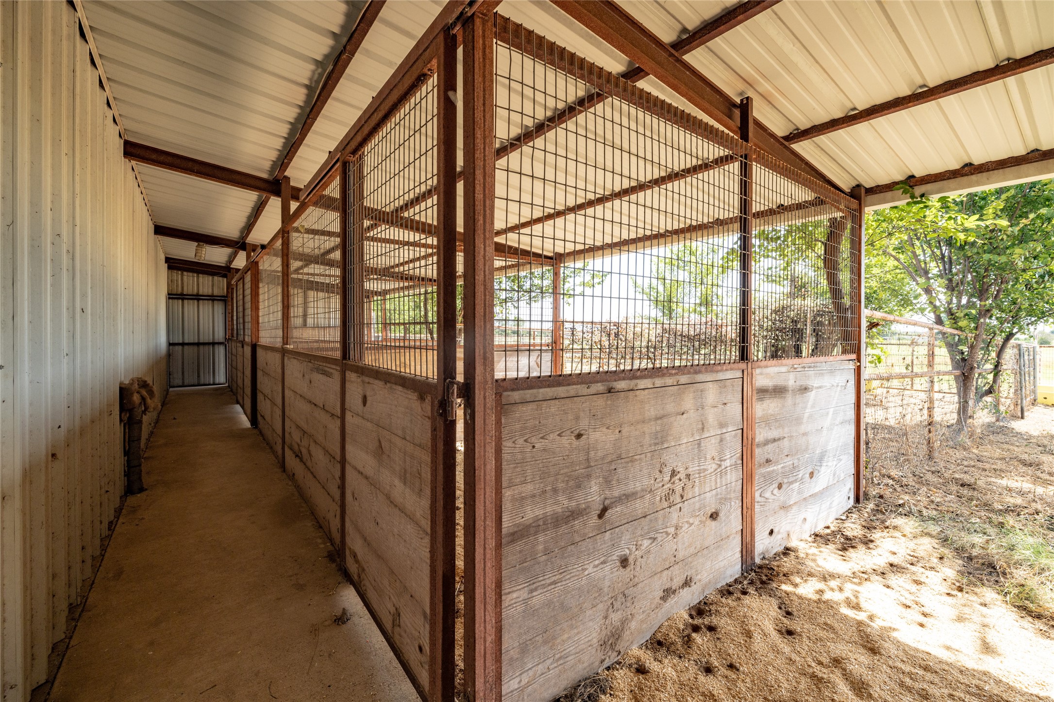 207 Lazy B Lane Springtown TX 76082