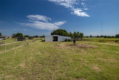 207 Lazy B Lane Springtown TX 76082
