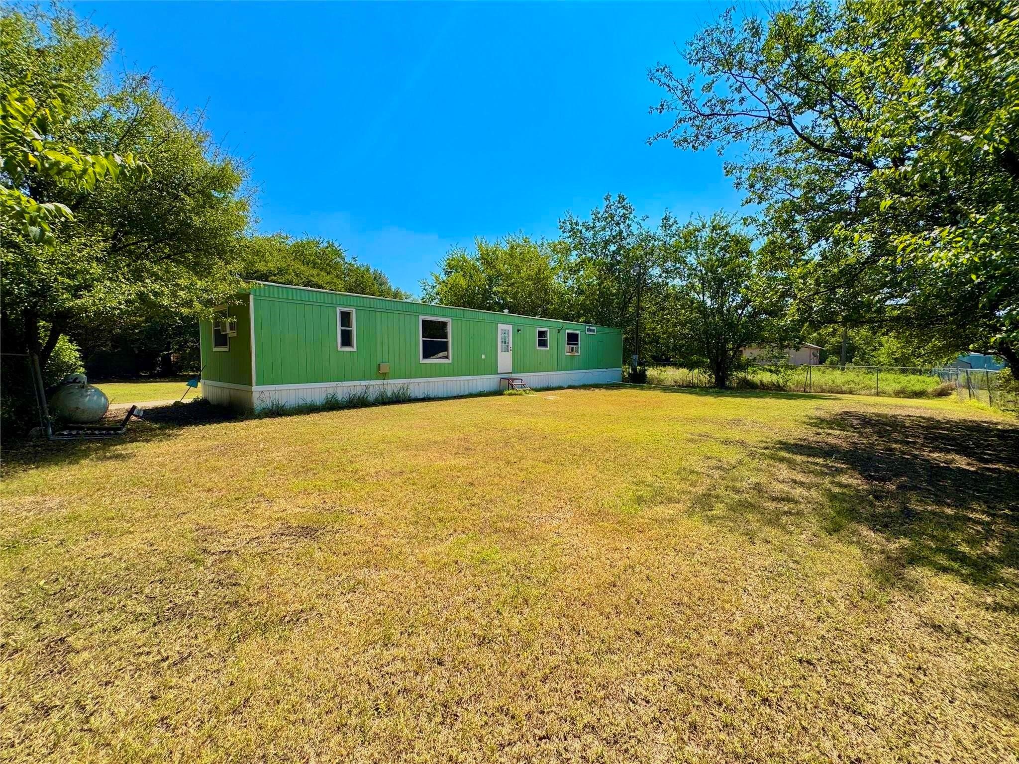 2010 Spring Court Azle TX 76020