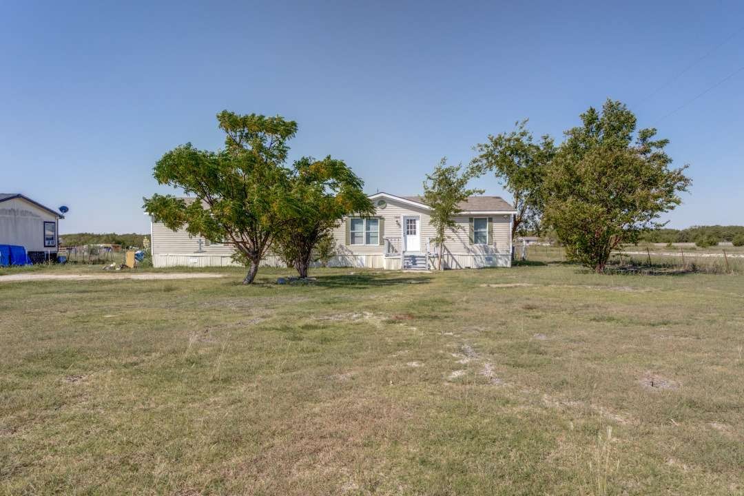 1546 County Road 697 Farmersville TX 75442
