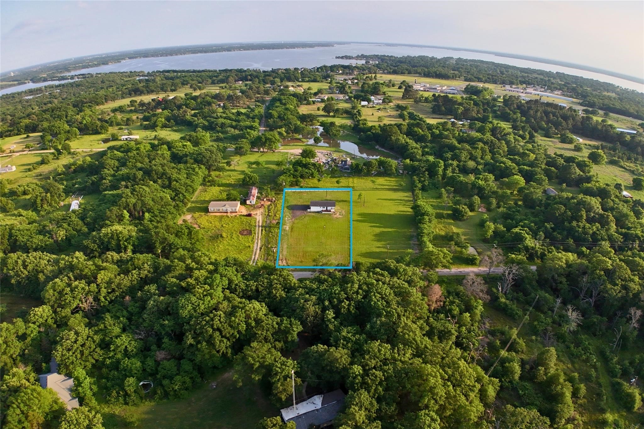 11110 County Road 4020 Kemp TX 75143