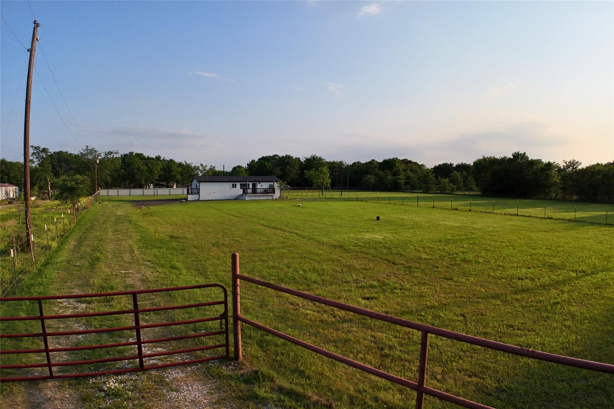 11110 County Road 4020 Kemp TX 75143