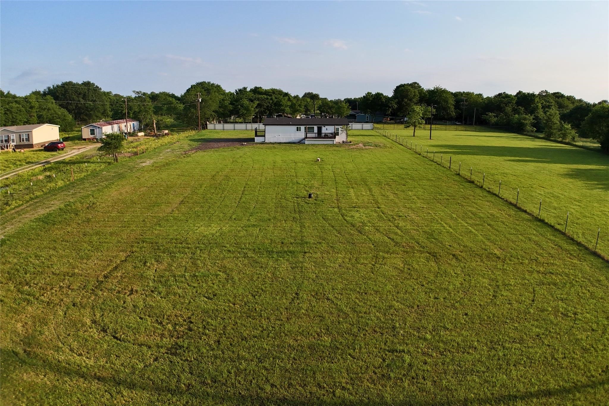 11110 County Road 4020 Kemp TX 75143