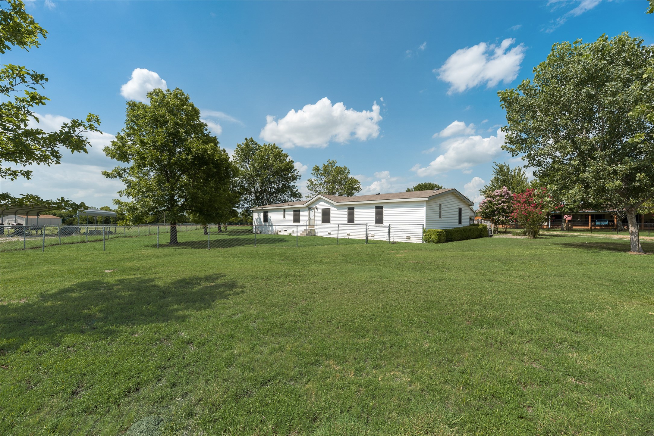 5694 Hillcrest Drive Farmersville TX 75442