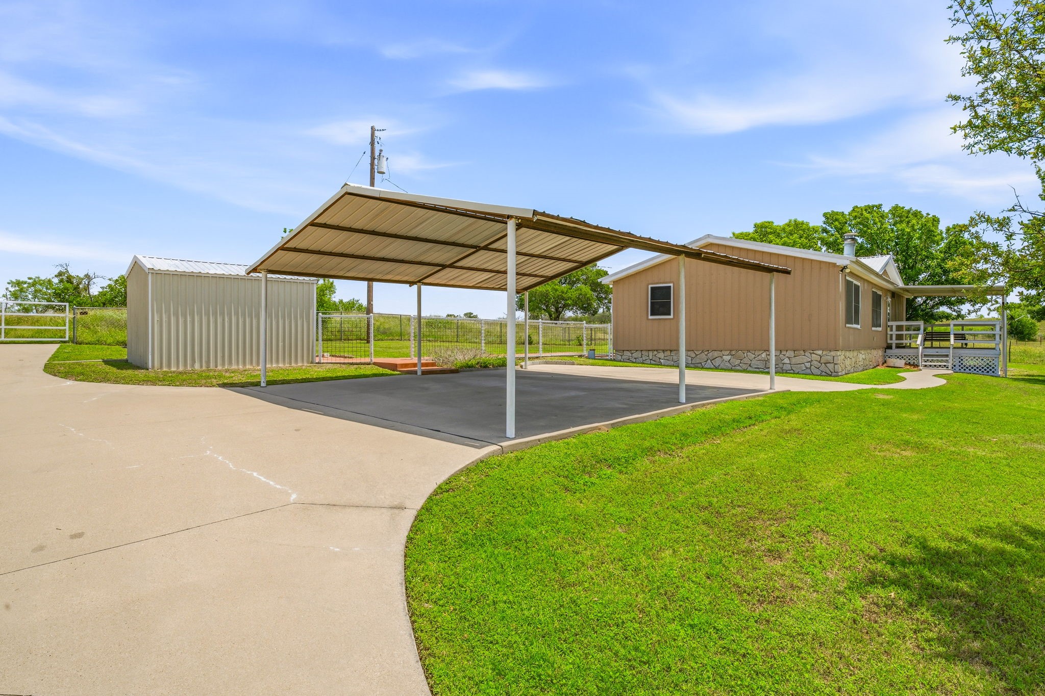 160 Private Road 1723 Dublin TX 76446