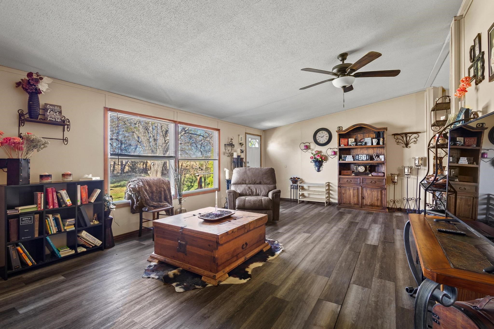 341 Pecan Place Lane Pottsboro TX 75076