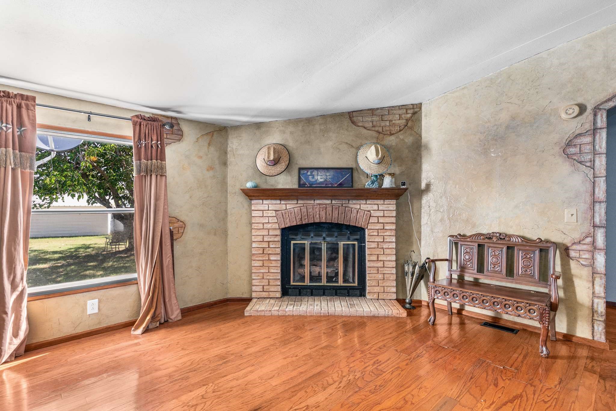 121 Brighton Road Springtown TX 76082