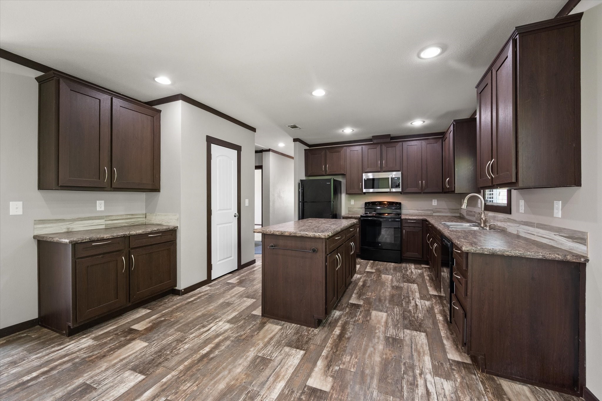 136 SE County Road 3048 Corsicana TX 75109