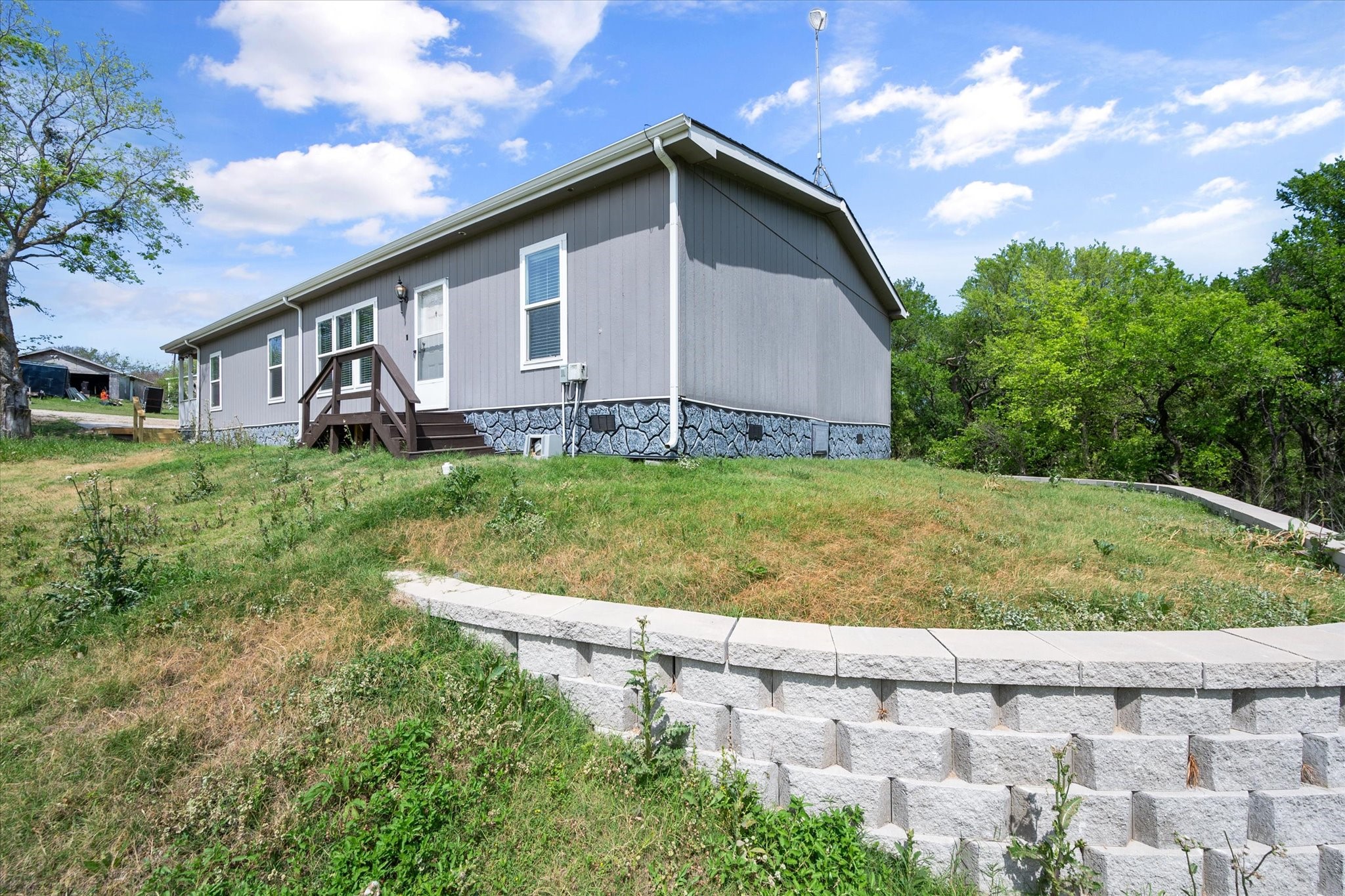 136 SE County Road 3048 Corsicana TX 75109