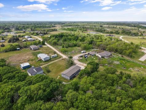 136 SE County Road 3048 Corsicana TX 75109