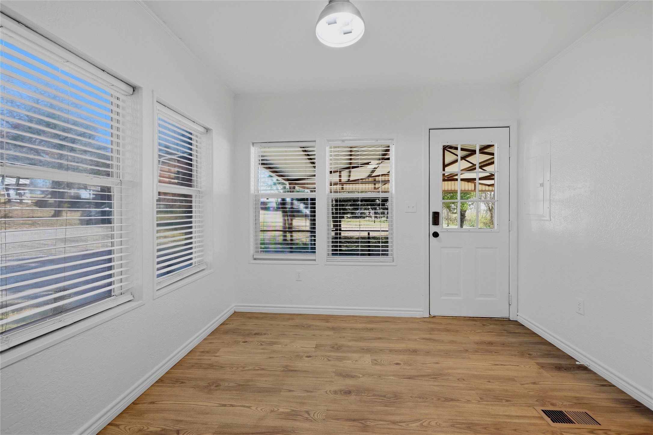 76 Forest Lane Gordonville TX 76245