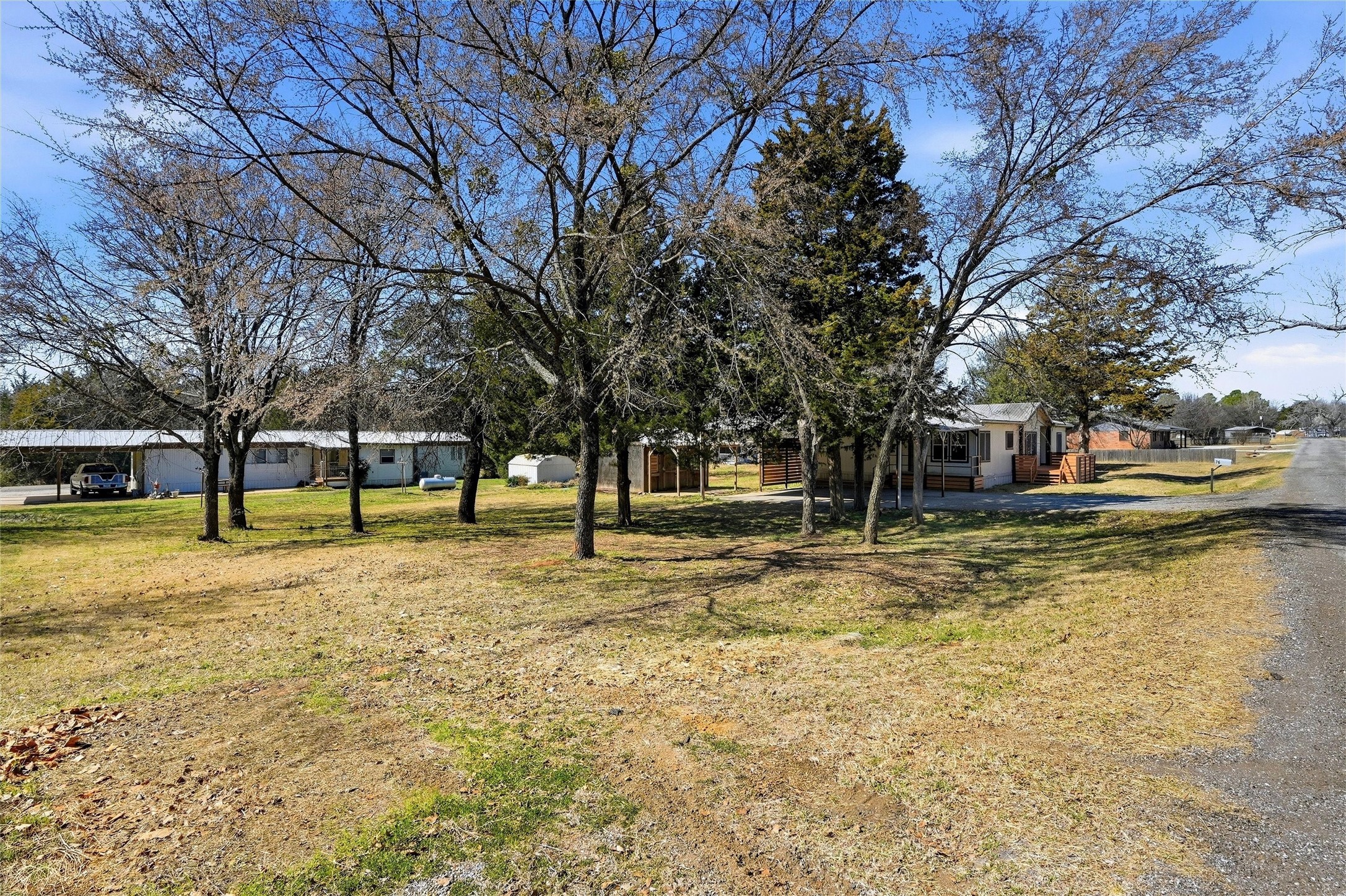 76 Forest Lane Gordonville TX 76245