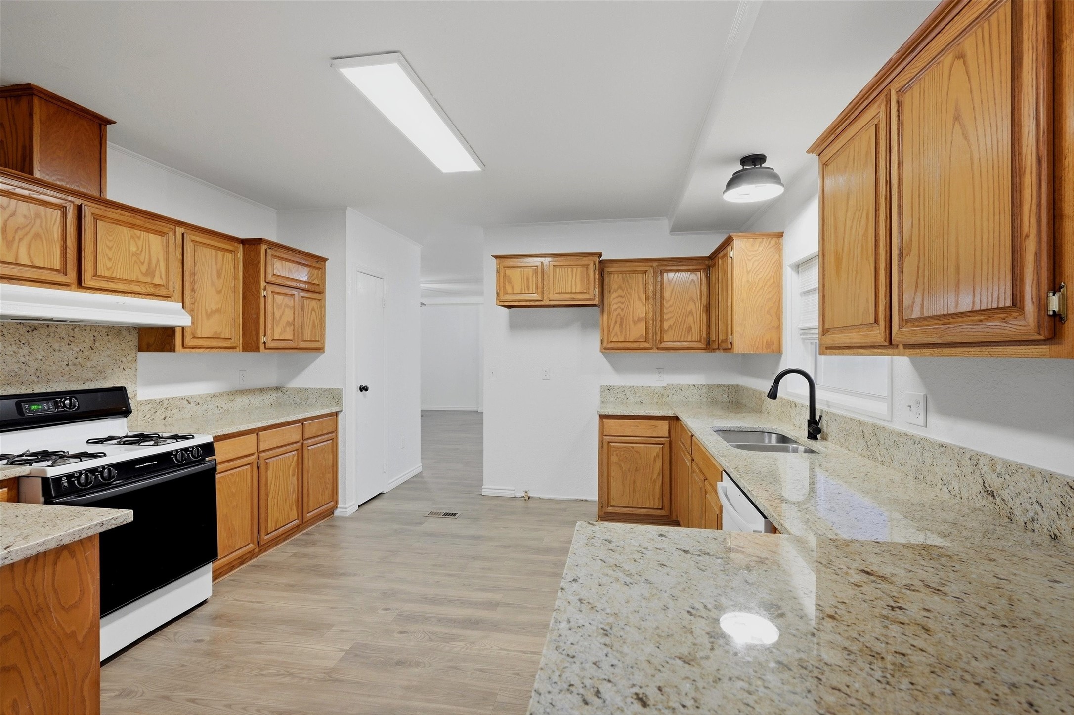 76 Forest Lane Gordonville TX 76245