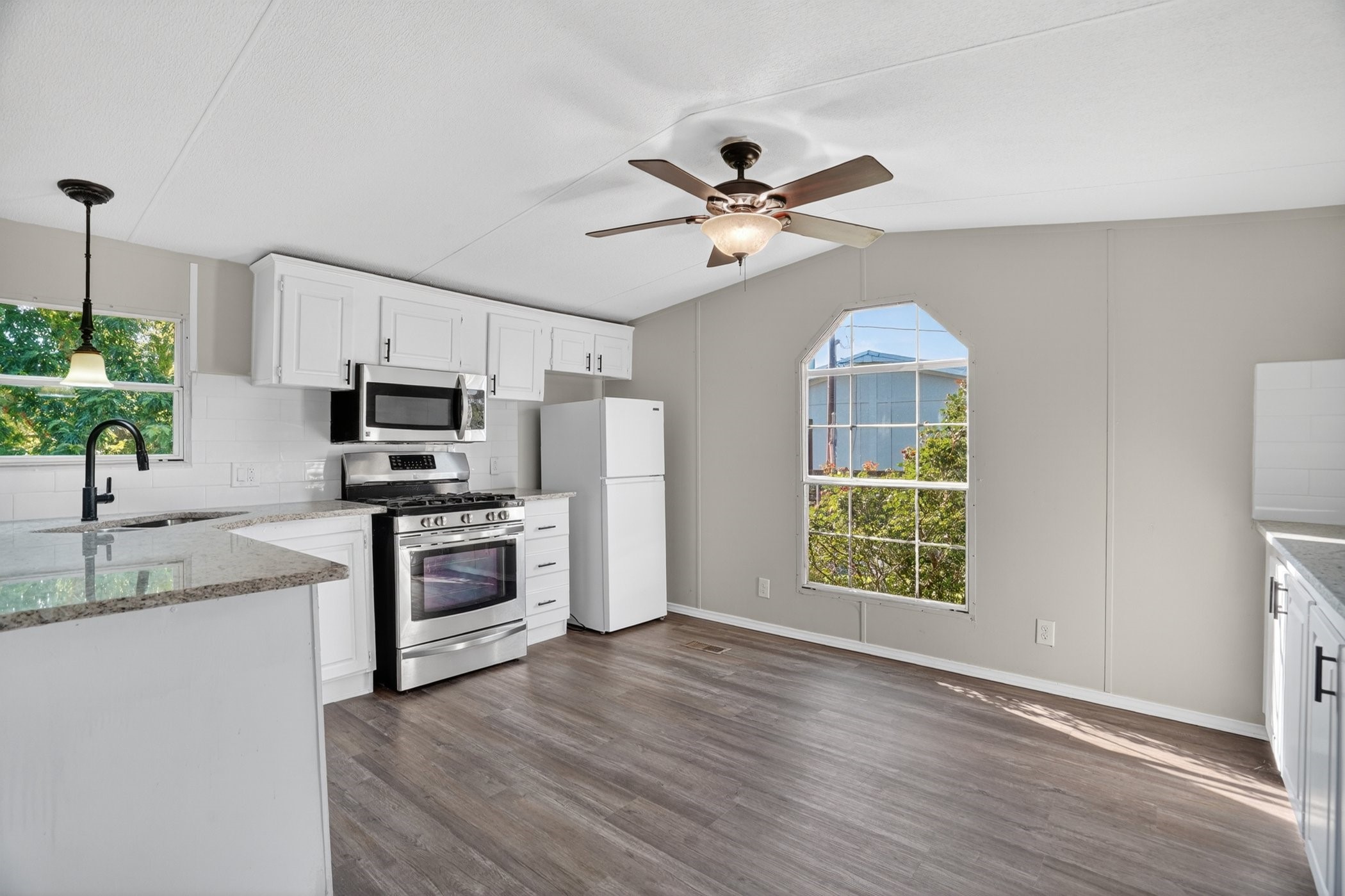 7601 River Run Granbury TX 76049