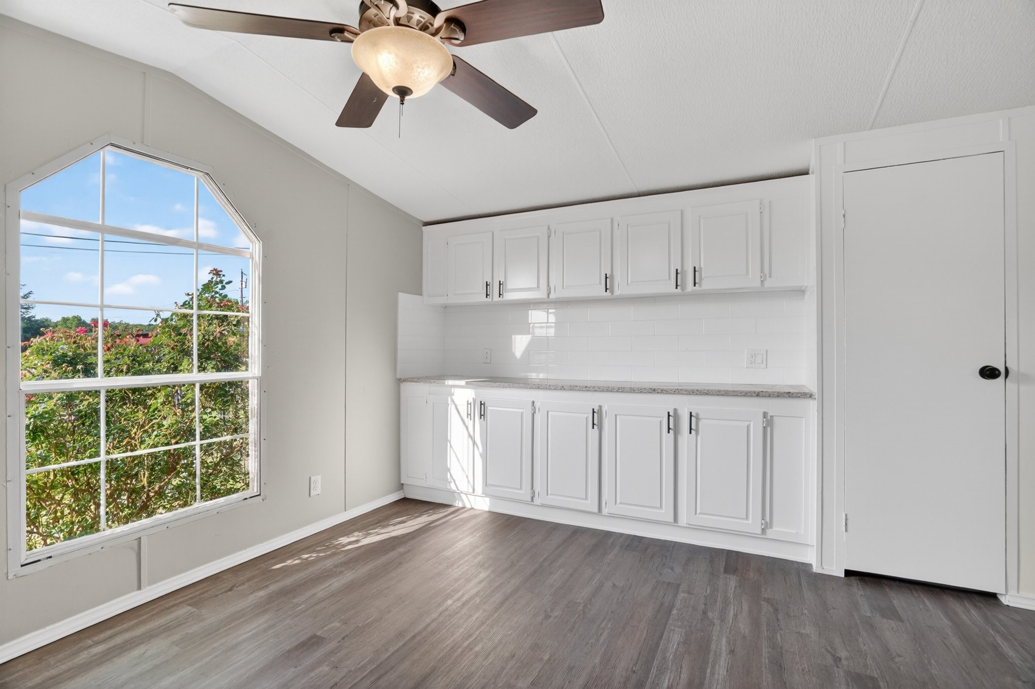 7601 River Run Granbury TX 76049